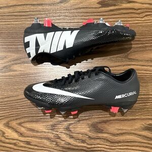 Men’s Size 7.5 Nike Mercurial Veloce SG Pro Soccer Cleats 555640-010 NEW